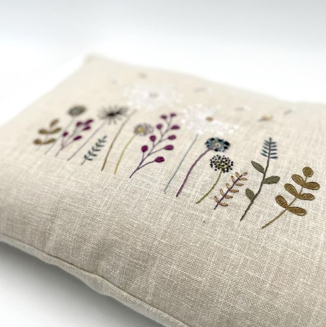 Kit Broderie "Coussin Rectangulaire Pissenlit" Beige