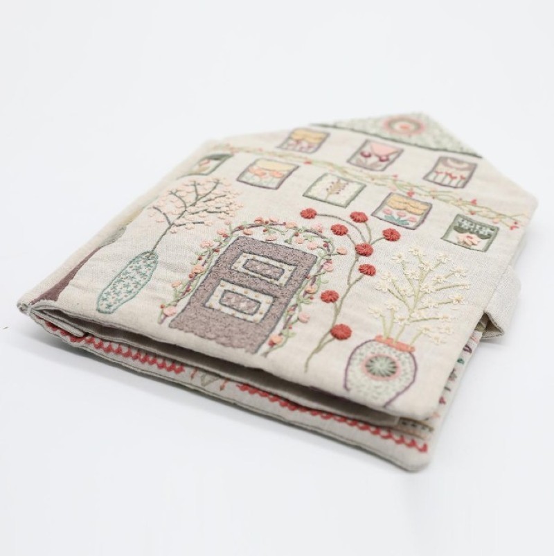 Kit Broderie "La Maison des Brodeuses"
