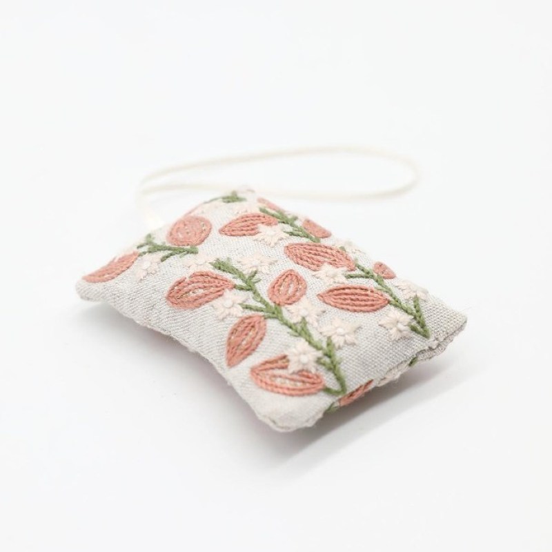 Kit Broderie - Porte Clés Camille