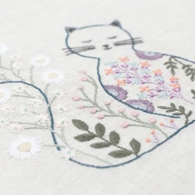 Kit Broderie Joli Chat de Printemps