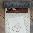 Modèle Patchwork Birds in the Blackberries Sewing Roll - Anni Downs
