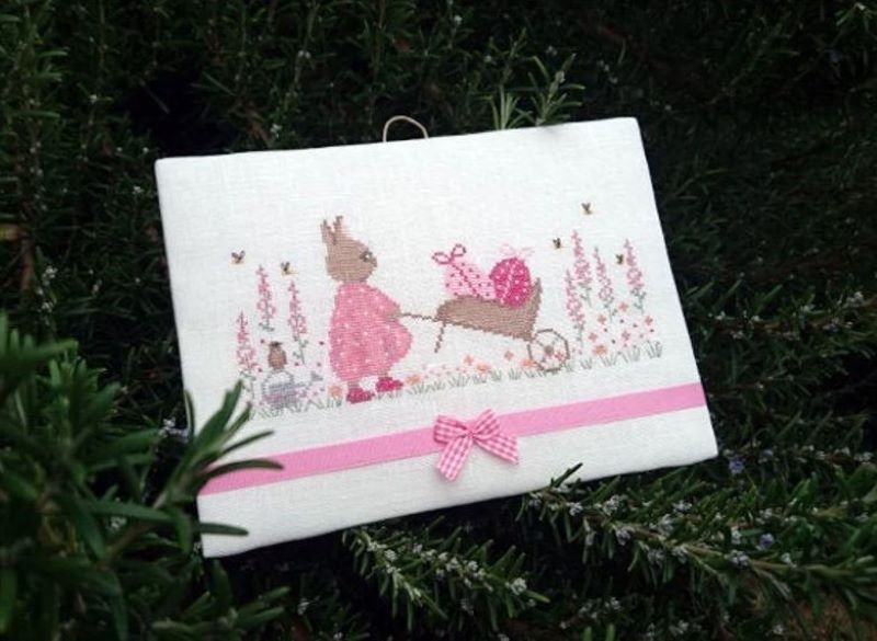 Modèle Points Comptés - Perline et la Chasse aux oeufs