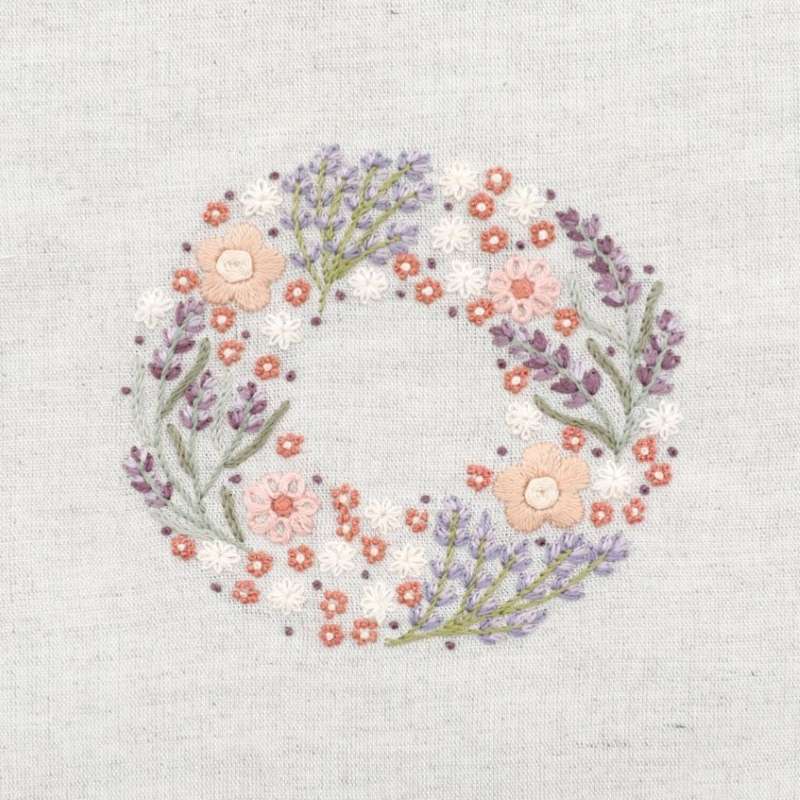 Kit Broderie "Couronne de Lavandes - Juillet"