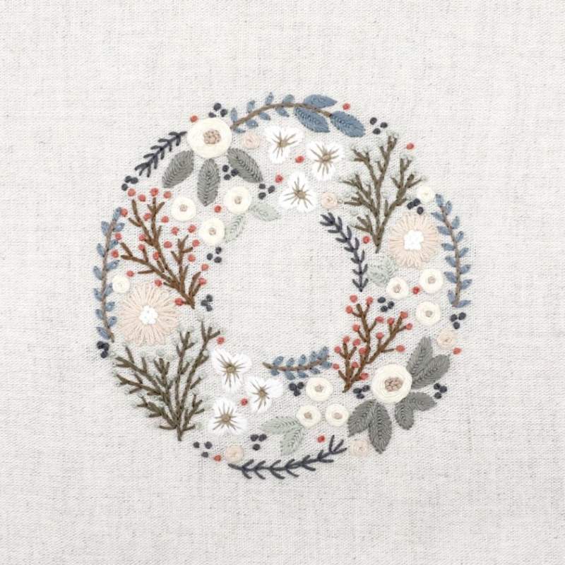 Kit Broderie "Couronne de Givre - Novembre"