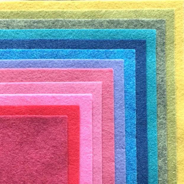 Assortiment de Feutrine Carnaval 12 coloris, 30x30cm