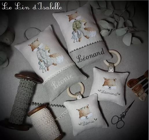 Modèle Points Comptés - Coussin de Porte et Hochet "Renard"