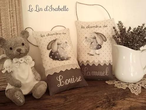 Modèle Points Comptés - Coussin de Porte &quot;Lapin&quot;