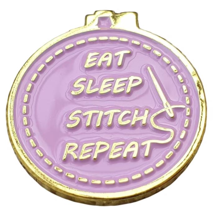 Porte-Aiguille à broder aimanté _ Manger, dormir, broder et Recommencer