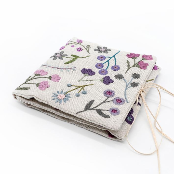 Kit Broderie "Porte Aiguilles Fleuri" Violine