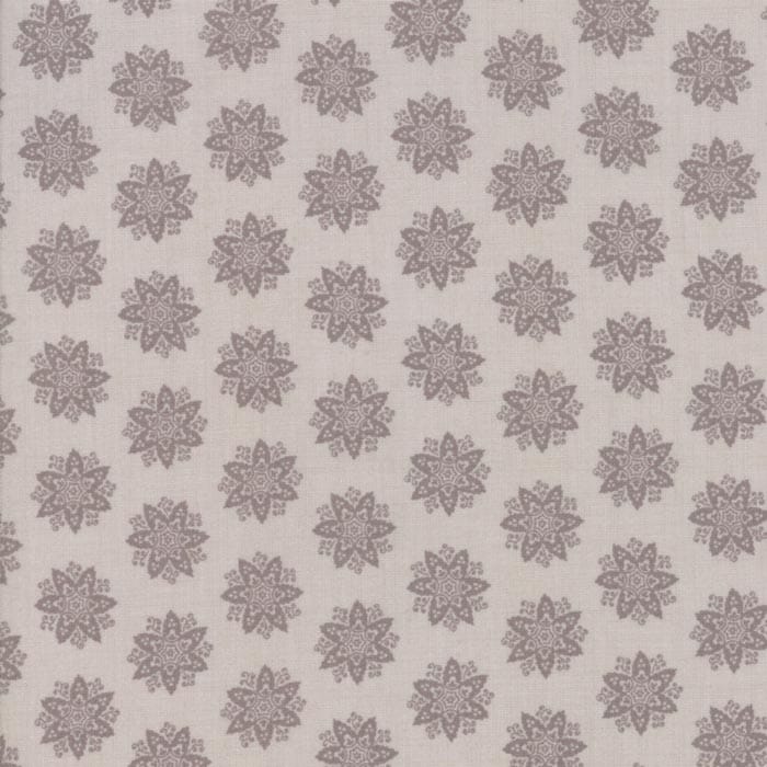 Tissu Patchwork Noël _ Fleur de Noel gris taupe sur fond gris perle, Coupon